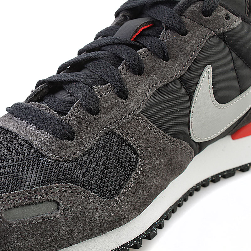 Nike air vortex black red best sale