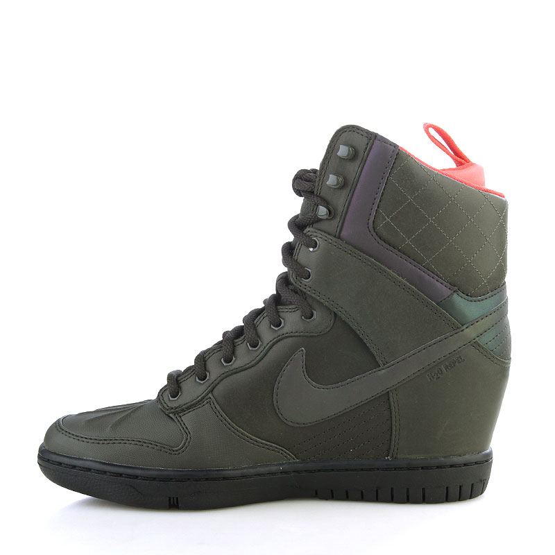 womens dunk sky hi sneakerboot