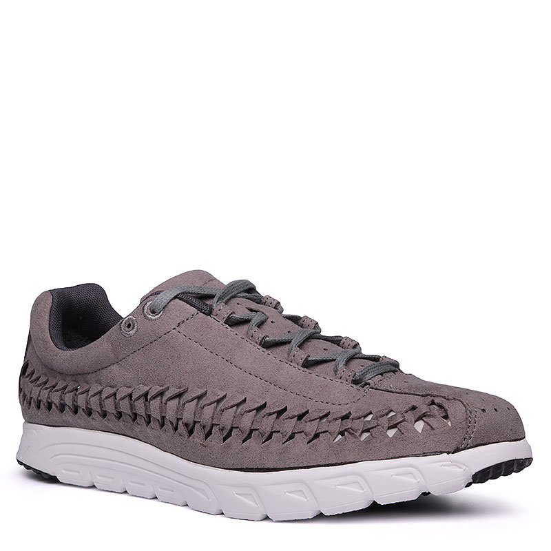 Nike woven trainers on sale