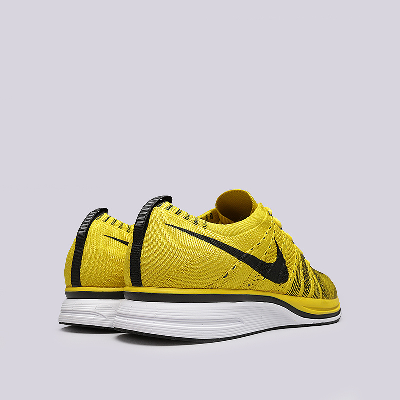 nike flyknit yellow and black