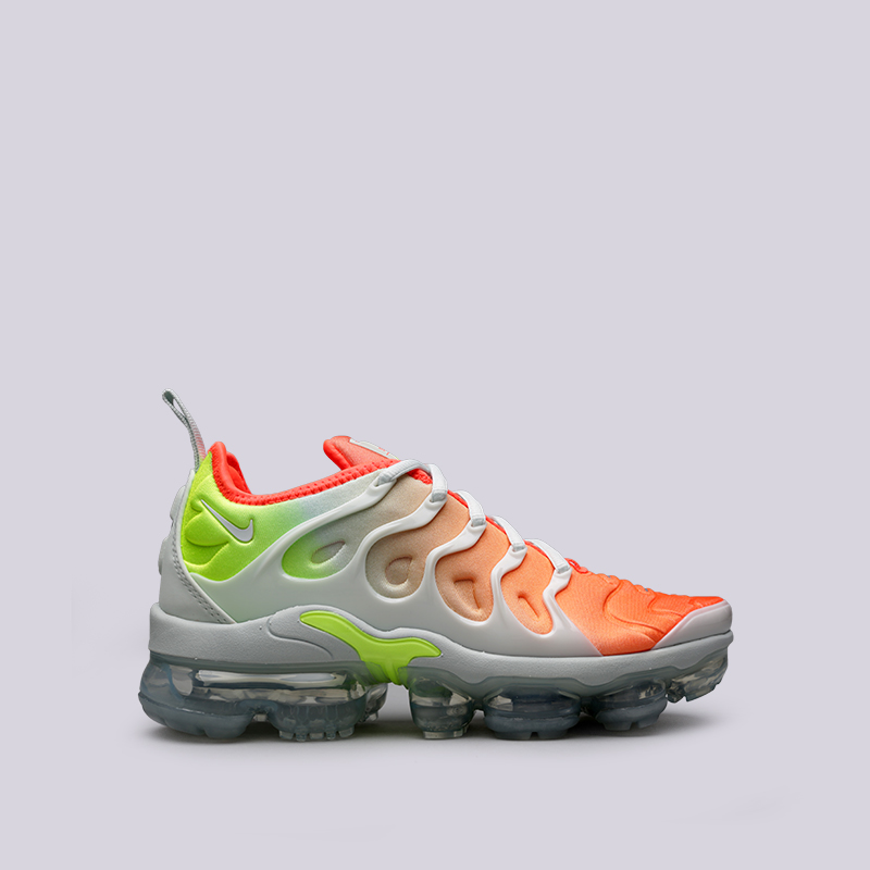 nike vapormax plus girls