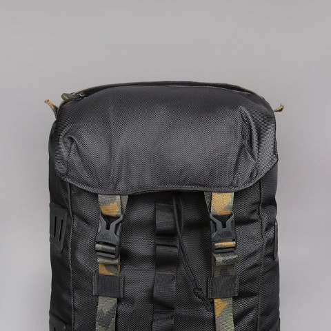 north face lineage ruck 37l