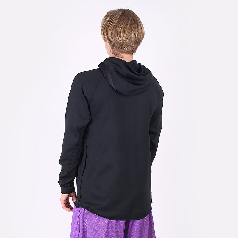 nike therma showtime hoodie