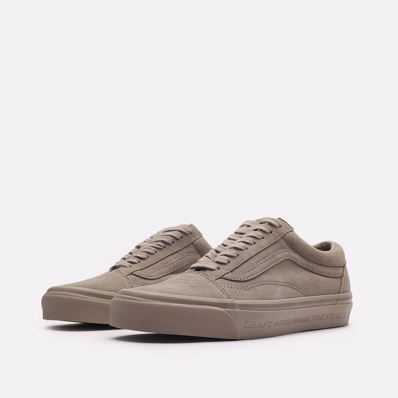 Mens khaki vans hotsell