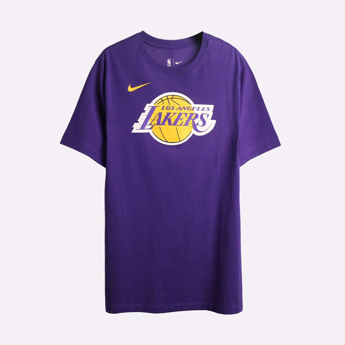 Мужская футболка Nike Lakers Essential (FJ0243-504)  - цена, описание, фото 1