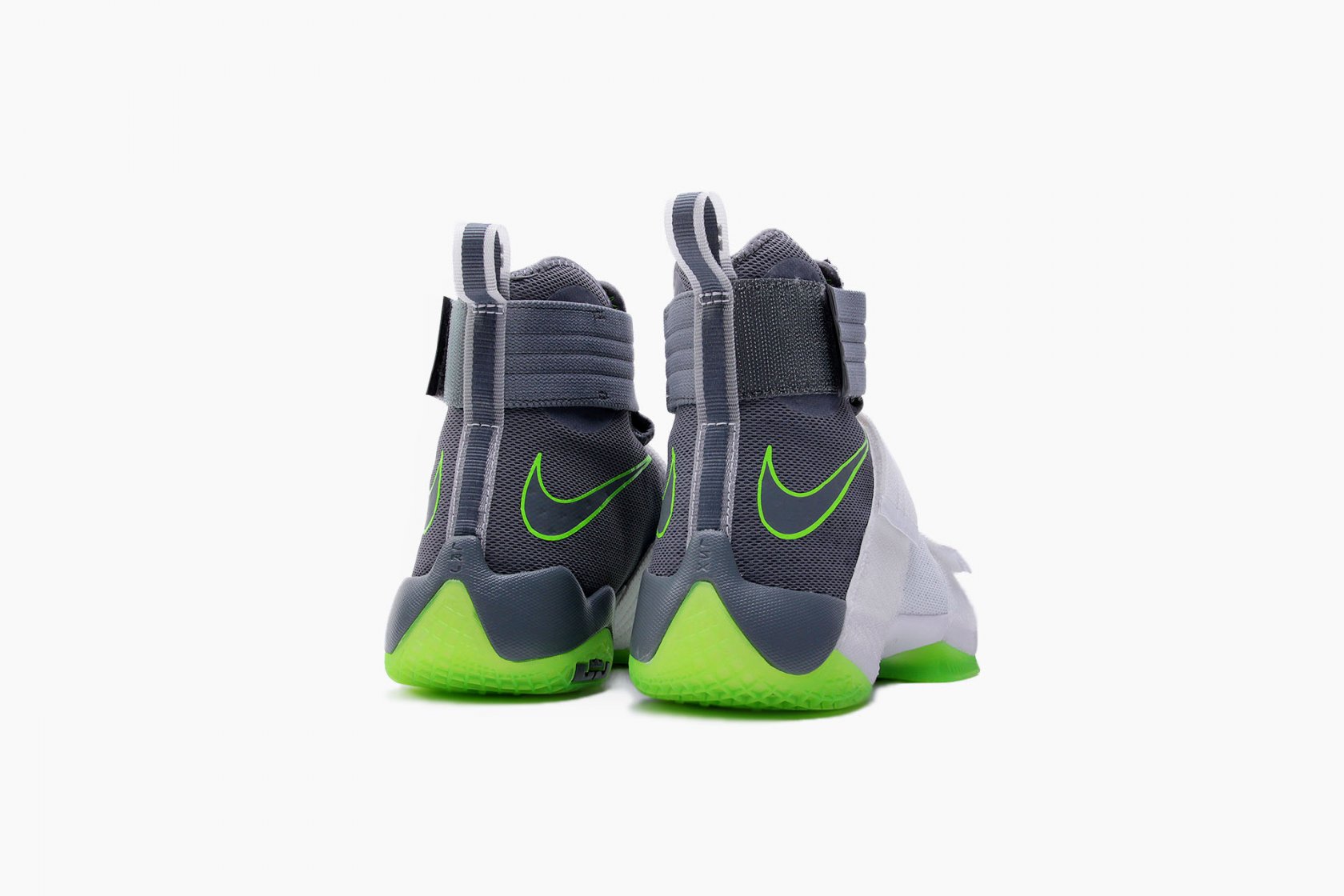 Lebron soldier hot sale 10 green