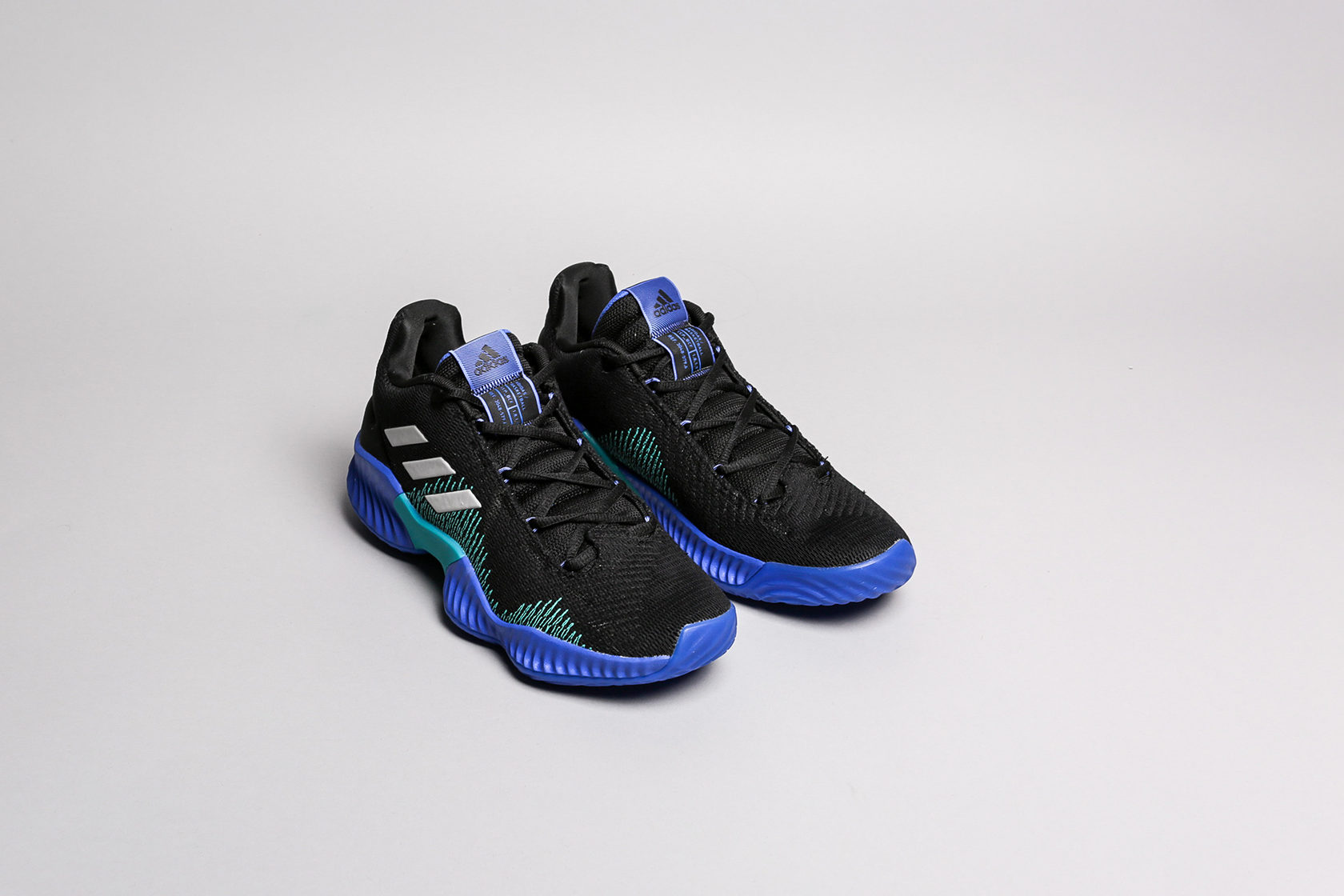 adidas Pro Bounce 2K18 Low StreetBall