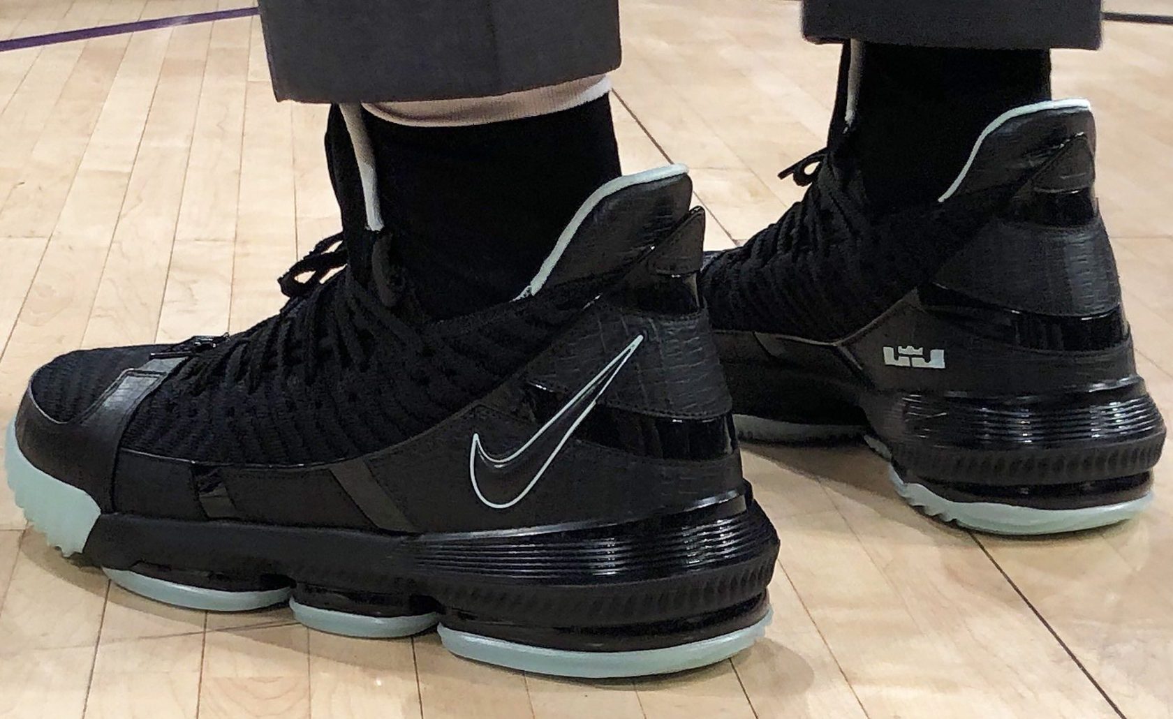 lebron black 16